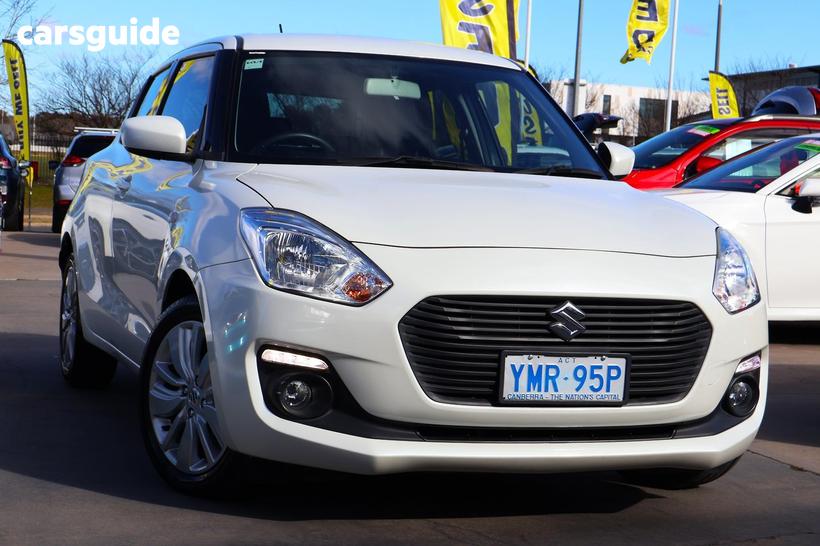 White 2017 Suzuki Swift Hatchback Gl Navigator