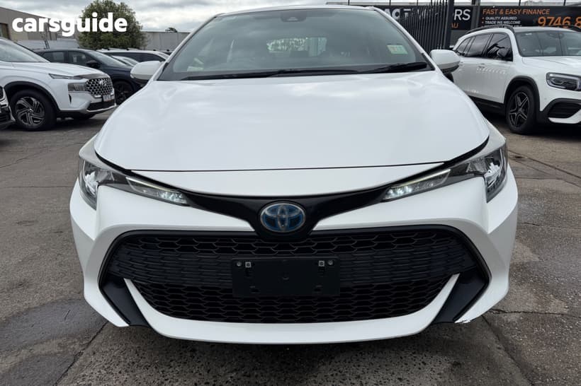 White 2018 Toyota Corolla Hatchback Ascent Sport (Hybrid)