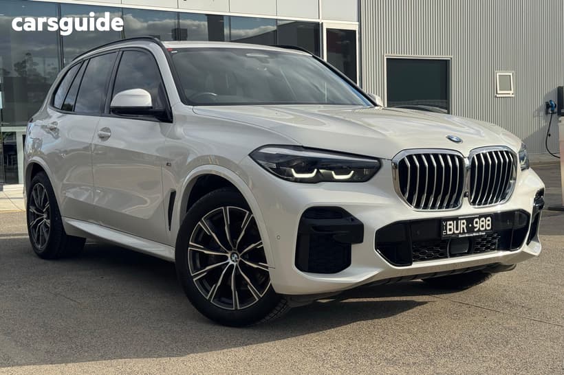 White 2021 BMW X5 Wagon Xdrive30D