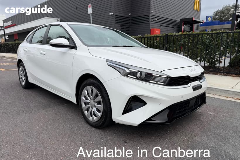 White 2022 Kia Cerato Hatchback S