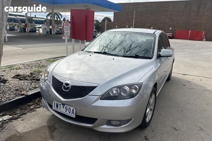 Silver 2005 Mazda Mazda3 Hatch MAXX