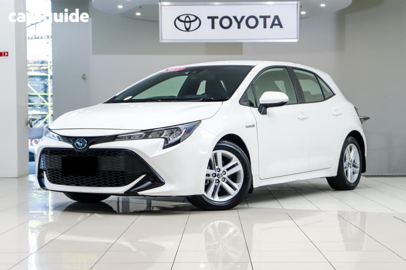 White 2021 Toyota Corolla Hatchback Ascent Sport Hybrid