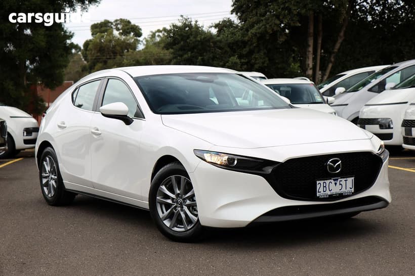 White 2024 Mazda 3 Hatchback G20 Pure