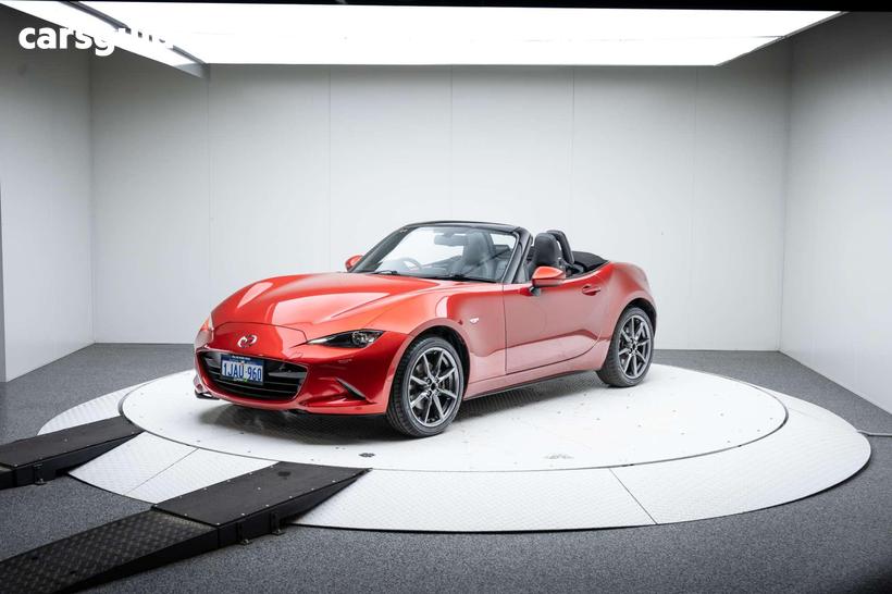 Red 2016 Mazda MX-5 Roadster Gt