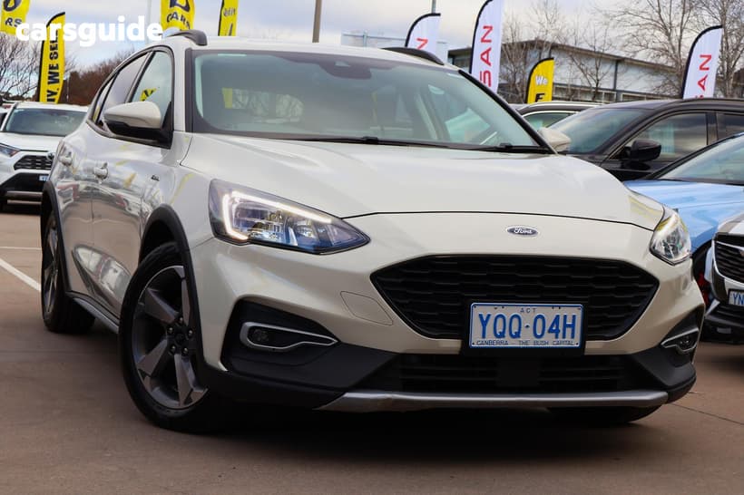 White 2021 Ford Focus Hatchback Active