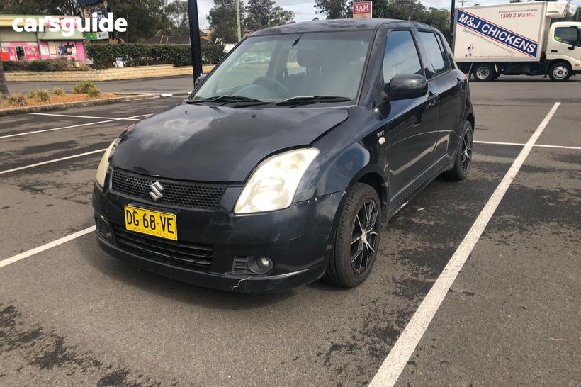 Black 2006 Suzuki Swift Hatchback