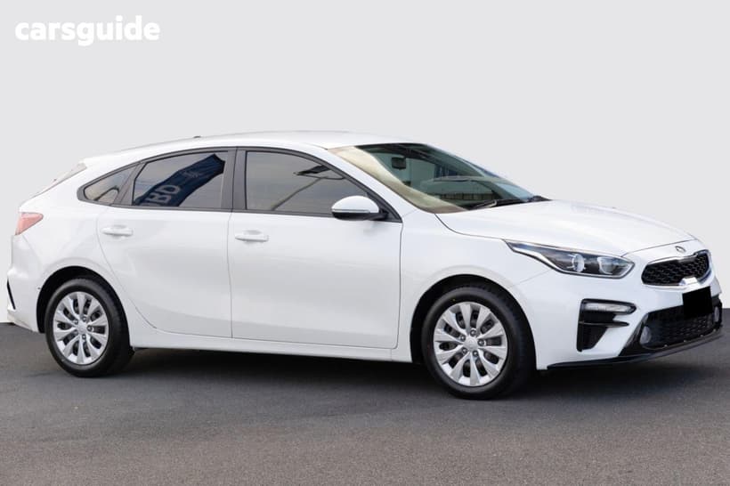 White 2019 Kia Cerato Hatchback S (Av)
