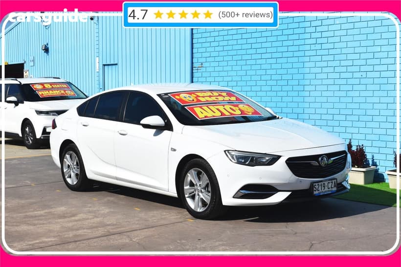 White 2018 Holden Commodore Liftback Lt
