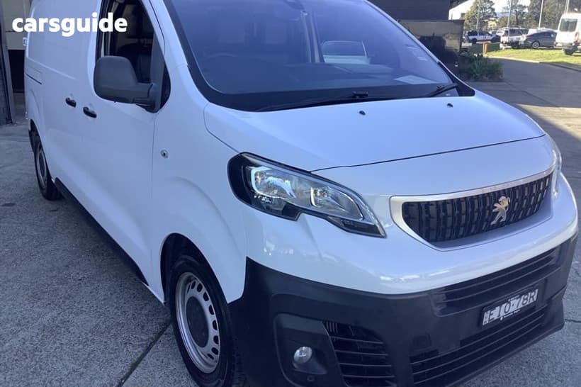 White 2018 Peugeot Expert Van 115 Hdi Standard