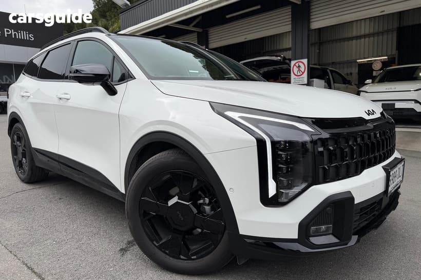 White 2026 Kia Sportage Wagon Gt-Line (Awd)