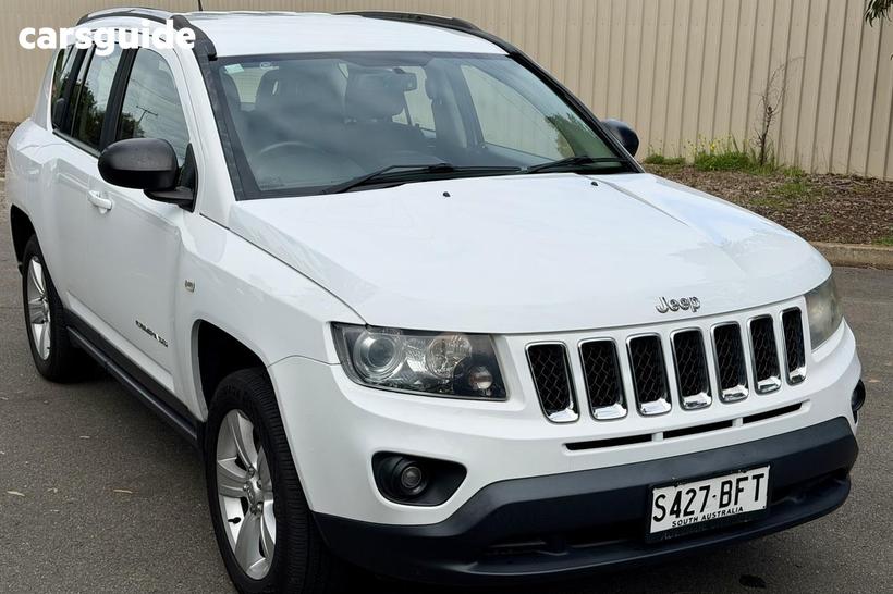 White 2015 Jeep Compass Wagon Sport (4X2)