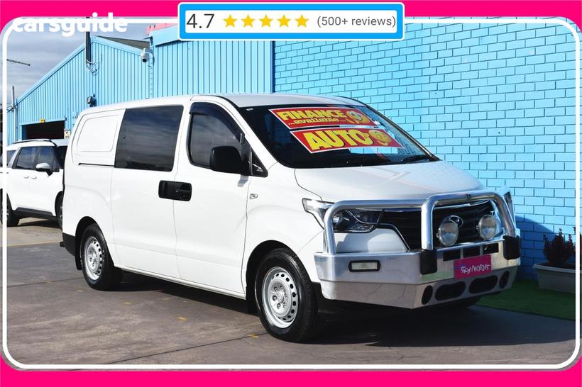 White 2018 Hyundai Iload Crew Van Crew 6S Liftback