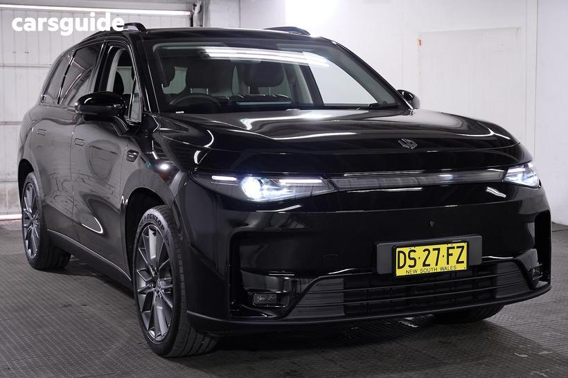 Black 2025 Leapmotor C10 Wagon Design Reev