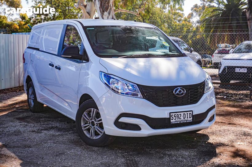 White 2025 LDV G10 Van Lift Door