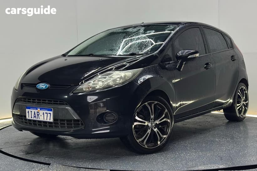 Black 2010 Ford Fiesta Hatchback Cl