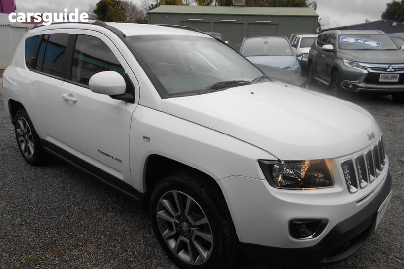 White 2013 Jeep Compass Wagon Limited (4X4)