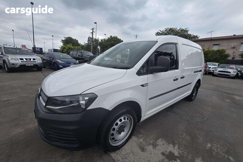 White 2017 Volkswagen Caddy Commercial TSI220 F