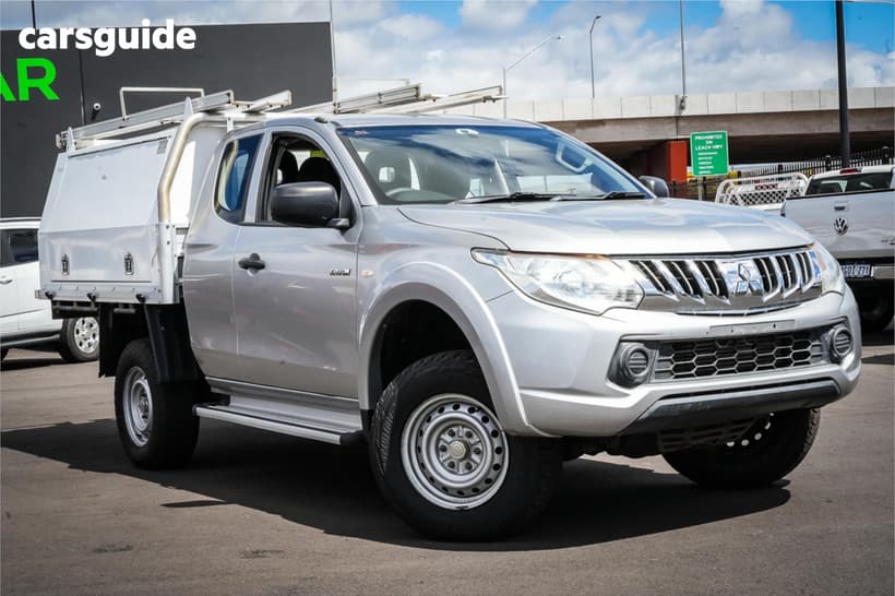 Silver 2015 Mitsubishi Triton Club Cab Chassis Glx (4X4)