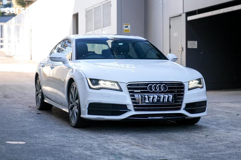White 2014 Audi A7 Hatchback Sportback 3.0 Tdi Quattro