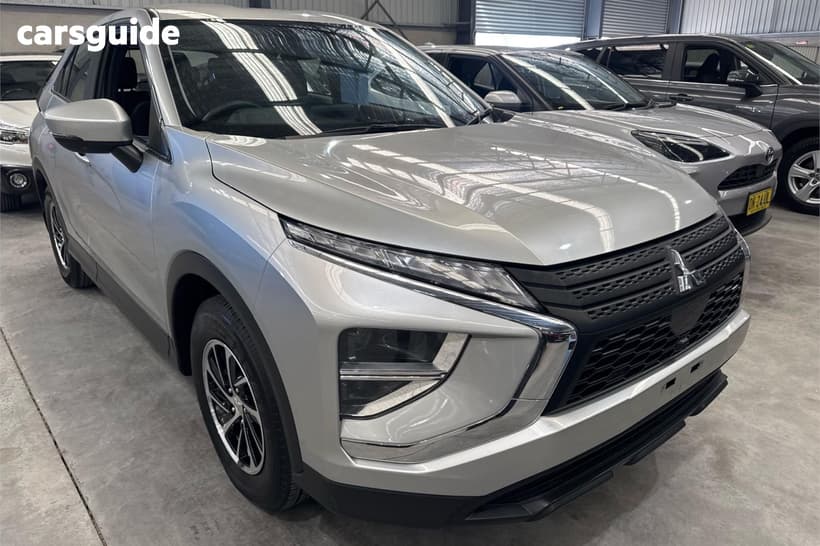 Silver 2023 Mitsubishi Eclipse Cross Wagon Es (2Wd)