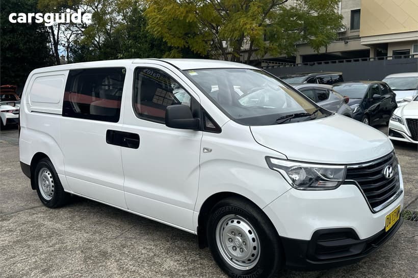 White 2020 Hyundai Iload Crew Van 6S Liftback