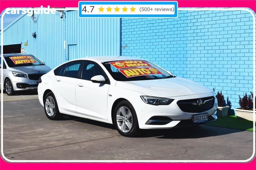 White 2018 Holden Commodore Sportswagon Lt
