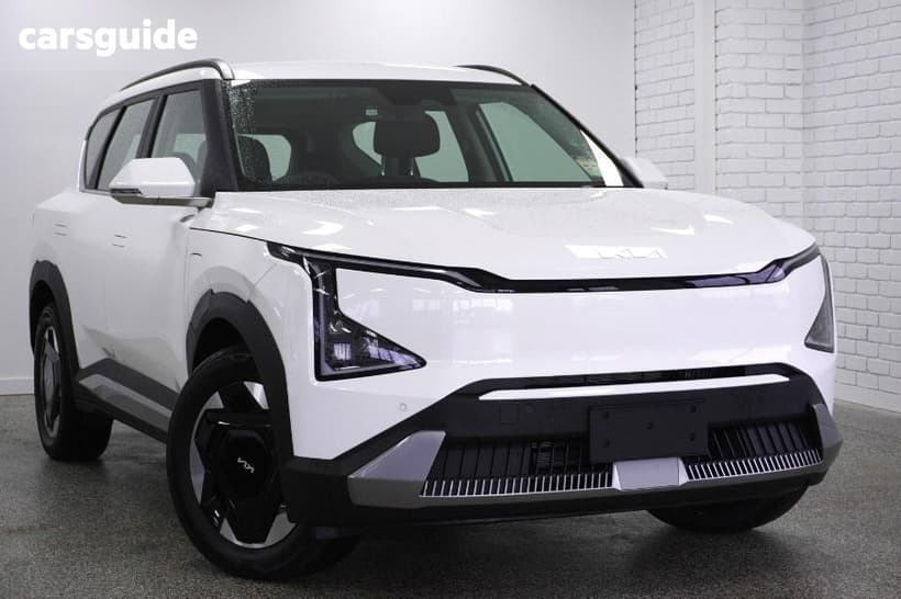 White 2026 Kia EV5 Wagon Air 2Wd Sr