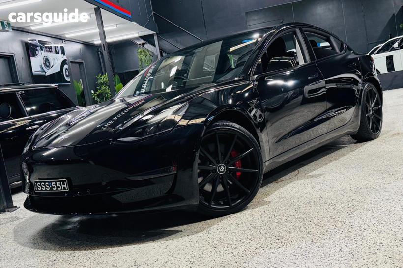 Black 2021 Tesla Model 3 Sedan Performance