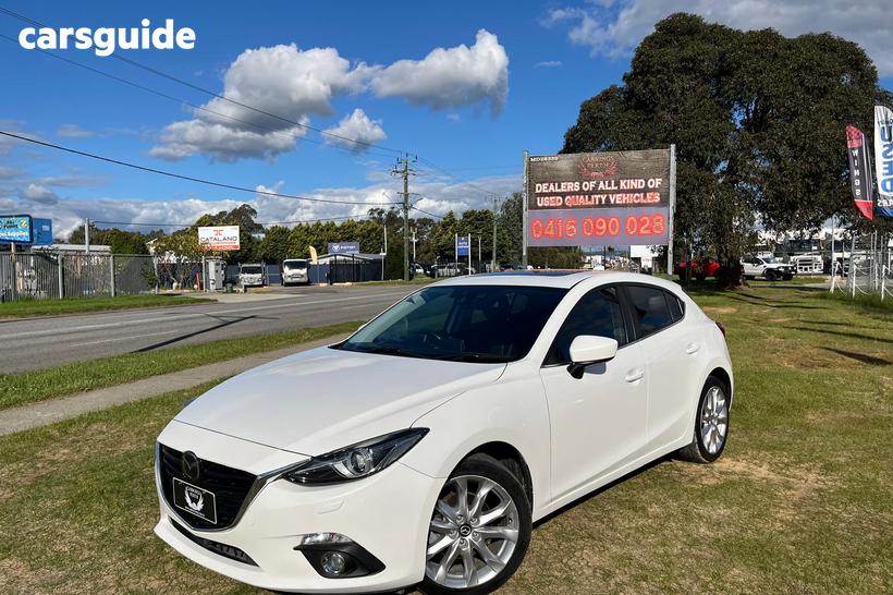 White 2014 Mazda 3 Hatchback Sp25 Astina