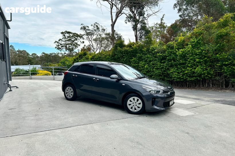 Grey 2018 Kia RIO Hatchback S