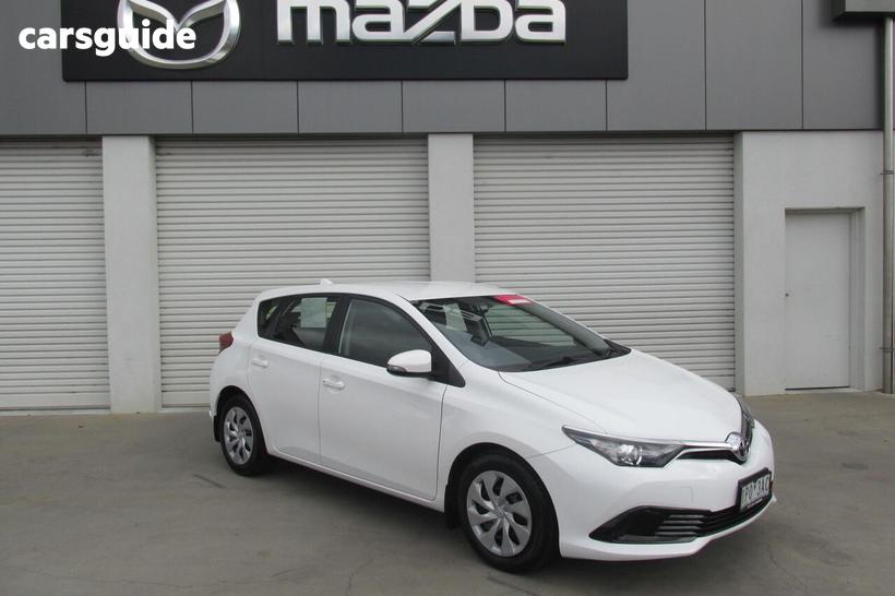 White 2017 Toyota Corolla Hatchback Ascent