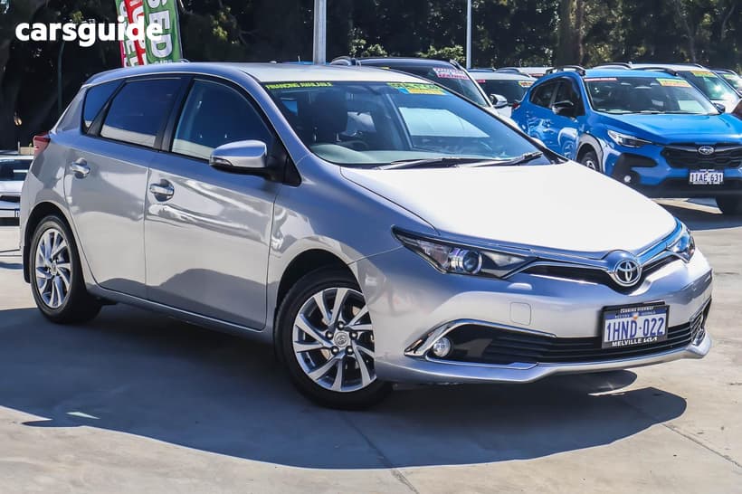 Silver 2018 Toyota Corolla Hatchback Ascent Sport