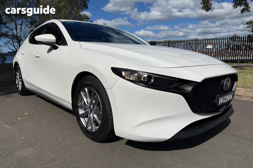 White 2019 Mazda 3 Hatchback G20 Pure
