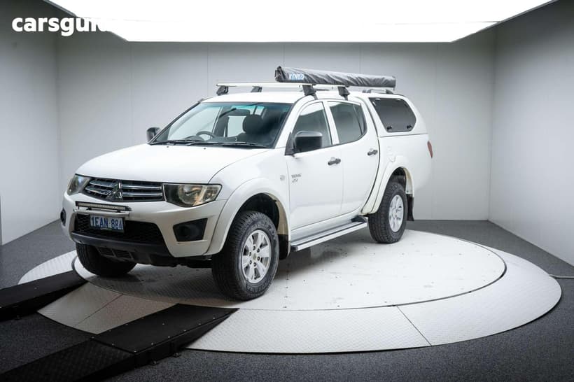 White 2012 Mitsubishi Triton Double Cab Utility Glx (4X4)