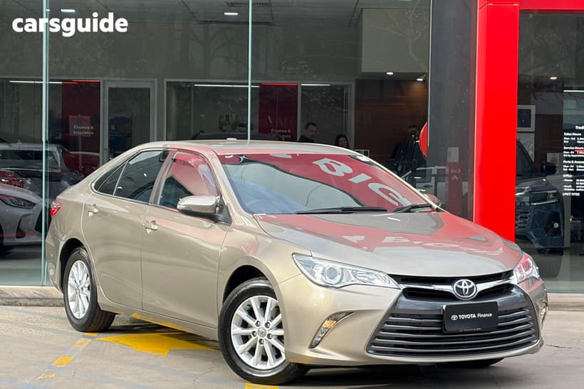 Beige 2016 Toyota Camry Sedan Altise