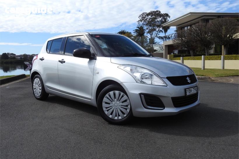 Silver 2013 Suzuki Swift Hatchback Ga