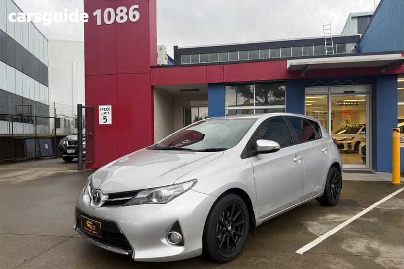 Silver 2015 Toyota Corolla Hatchback Ascent Sport