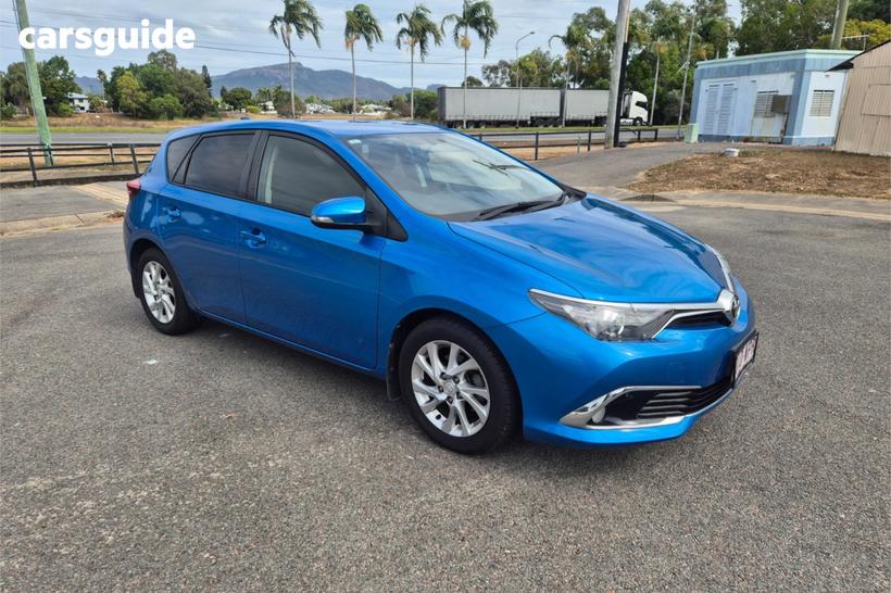 Blue 2016 Toyota Corolla Hatchback Ascent Sport