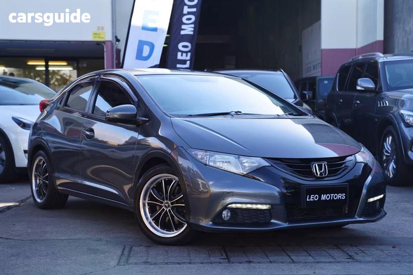 Grey 2014 Honda Civic Hatchback Vti-S