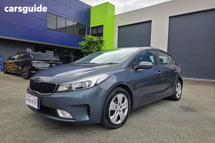Blue 2016 Kia Cerato Hatchback S
