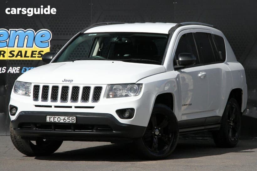 White 2015 Jeep Compass Wagon Sport (4X2)