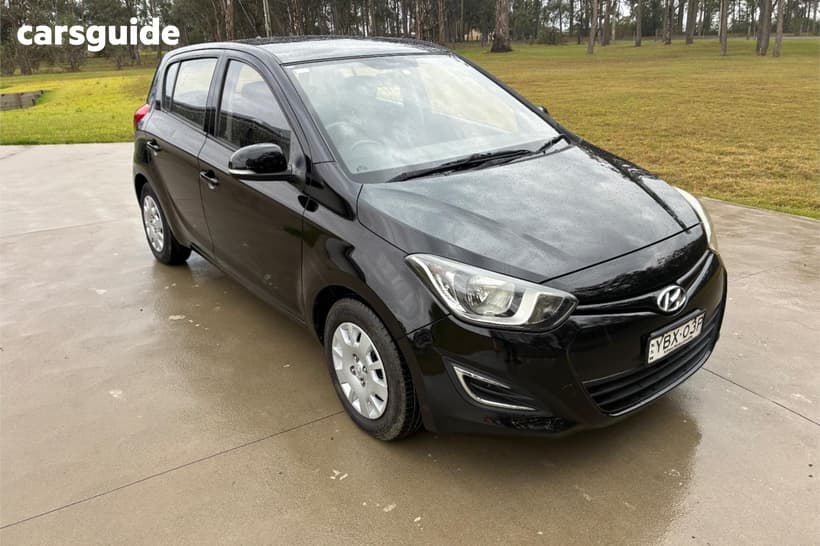 Black 2013 Hyundai I20 Hatchback Active