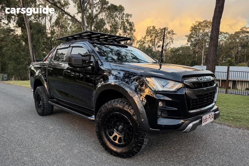 Black 2022 Isuzu D-MAX Crew Cab Utility X-Terrain (4X4)