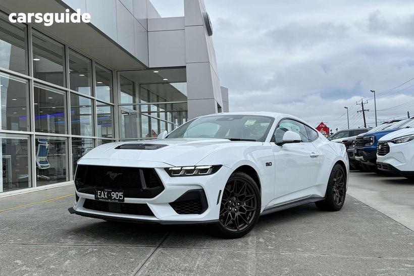 White 2025 Ford Mustang Fastback Gt 5.0 V8