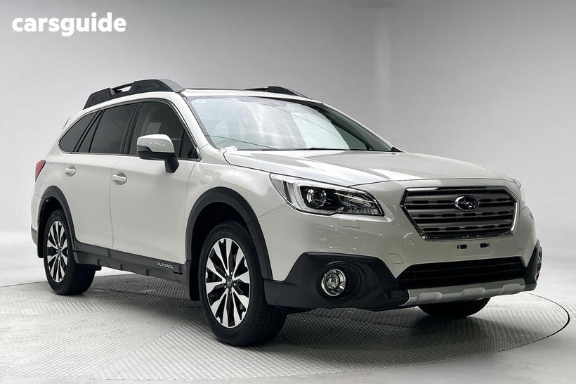 White 2017 Subaru Outback Wagon 2.5I Premium