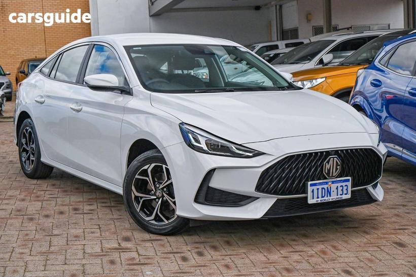 White 2024 MG MG5 Sedan Vibe