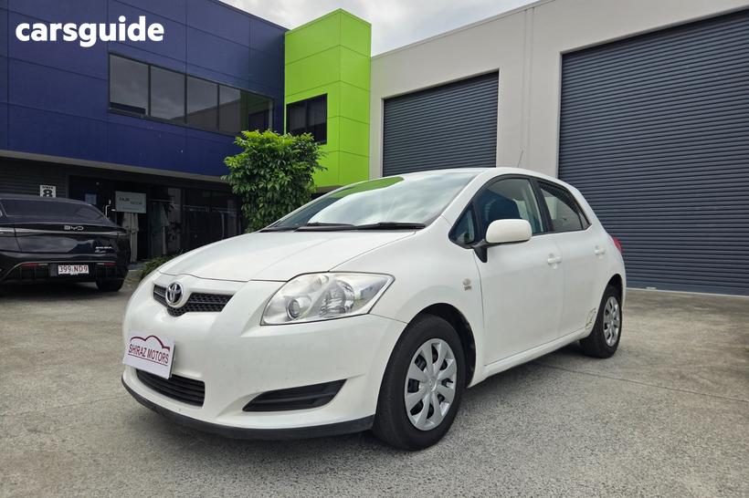 White 2007 Toyota Corolla Hatchback Ascent