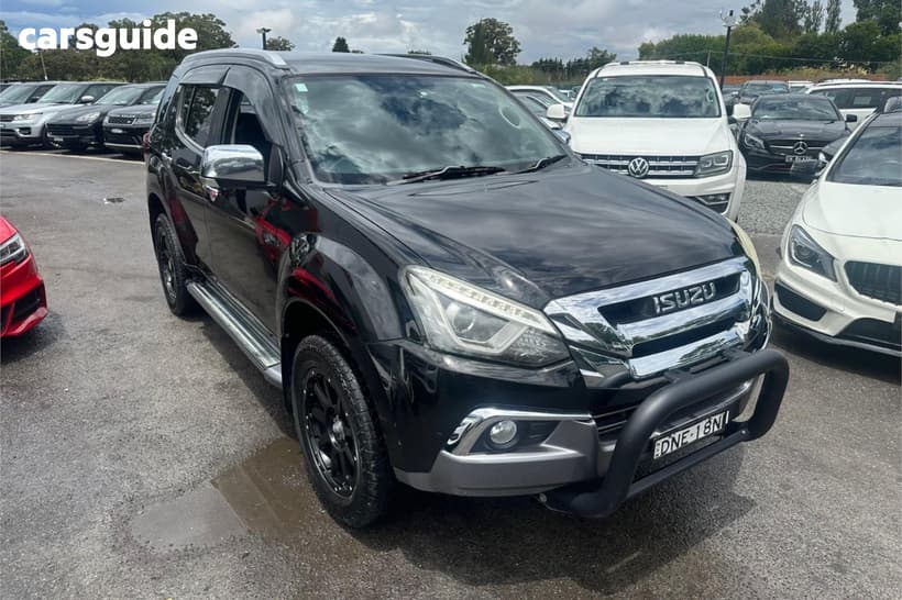 Black 2017 Isuzu MU-X Wagon Ls-T (4X4)