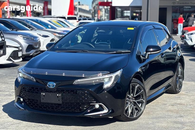 Black 2025 Toyota Corolla Hatchback Zr Hybrid