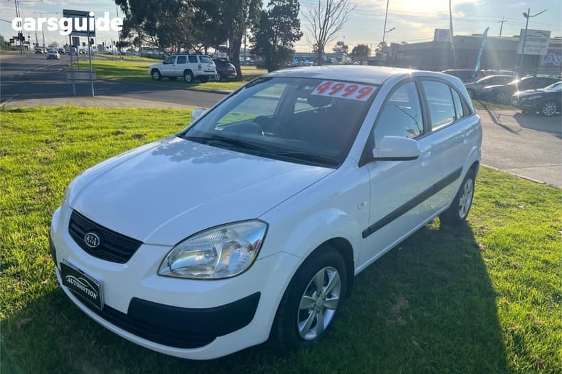 White 2008 Kia RIO Hatchback Lx
